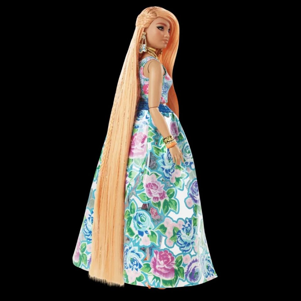 Barbie Extra Fancy Çiçekli Kostümlü Bebek